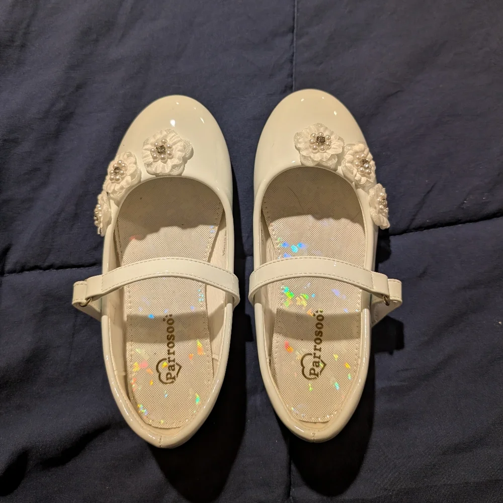 Parrosoo Pearl Flower White Girls‎ Dress Shoes - Size 11